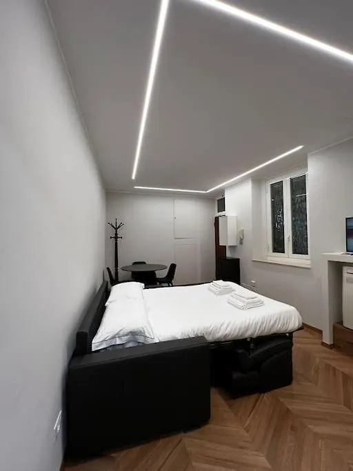 Brera Eleven Apartment Milan 0*,  Italy